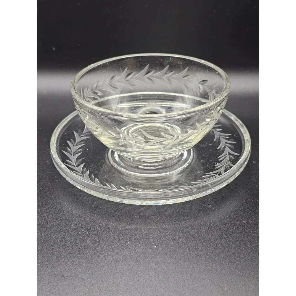 Fostoria Holly Mayonnaise Bowl 2 Piece Set W/‎ Underplate